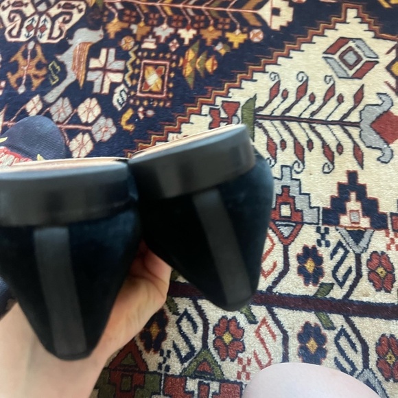 Stubbs & Wootton Black Velvet Gold Cap Shoes, size 9.5 - Picture 4 of 5